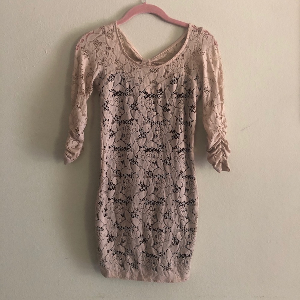 3/4 sleeve lace body con